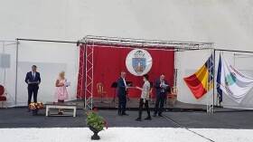 9ef017f6-2298-4a61-87ca-3046da46e04a