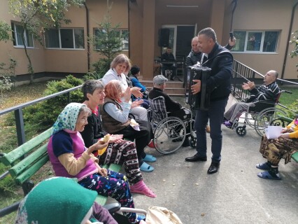 70c8182c-1195-461c-ac1c-64732c82ffbd (1)